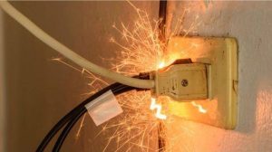 pengertian korsleting listrik